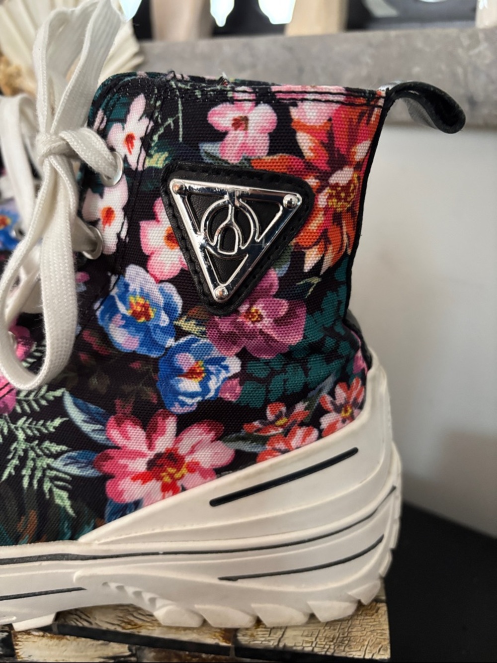 WISHBONE (6) Collection Floral High-Top Canvas Sneakers Black Pink Platform - 6 - Picture 12 of 16
